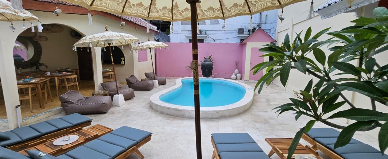 United Colors Of Lembongan Hotel Exterior photo