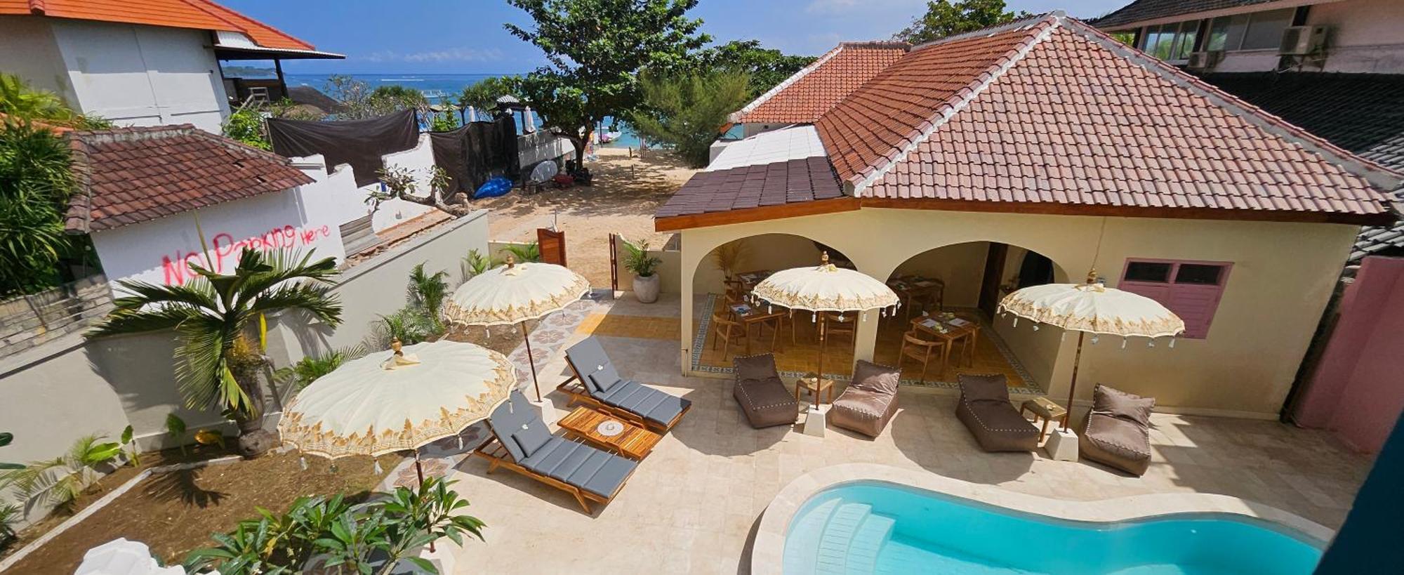 United Colors Of Lembongan Hotel Exterior photo