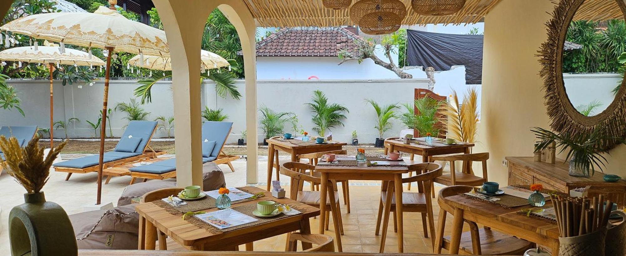 United Colors Of Lembongan Hotel Exterior photo
