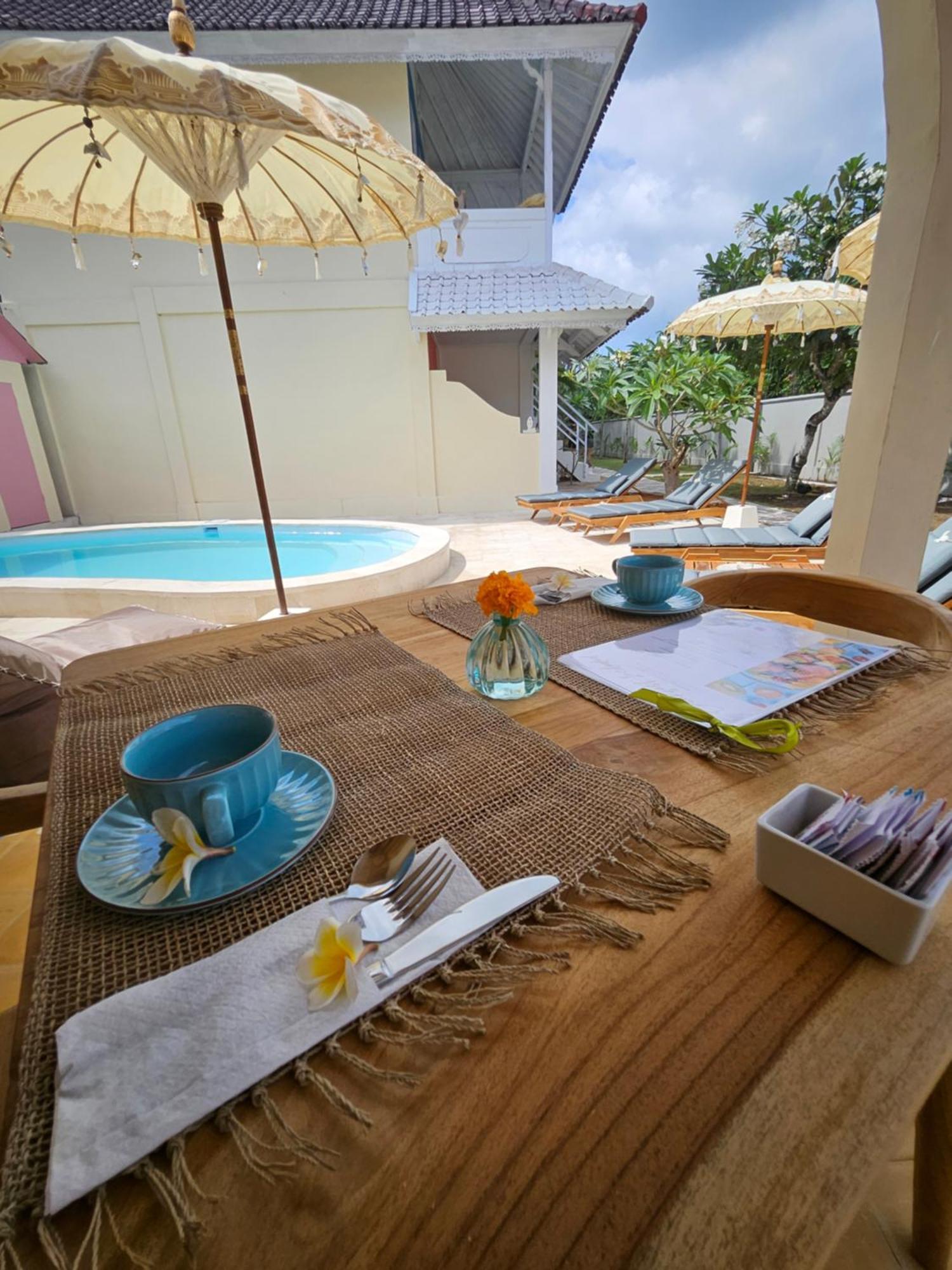 United Colors Of Lembongan Hotel Exterior photo