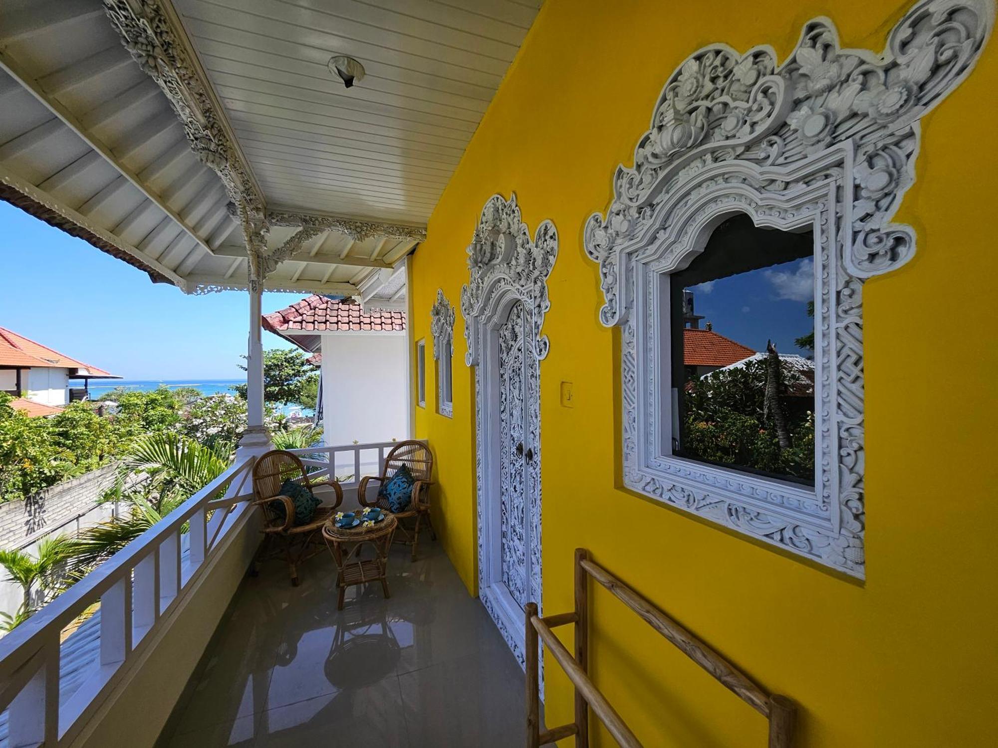 United Colors Of Lembongan Hotel Exterior photo